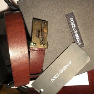 Dolce &Gabbana Lux leather belt with branded buckle Brand New